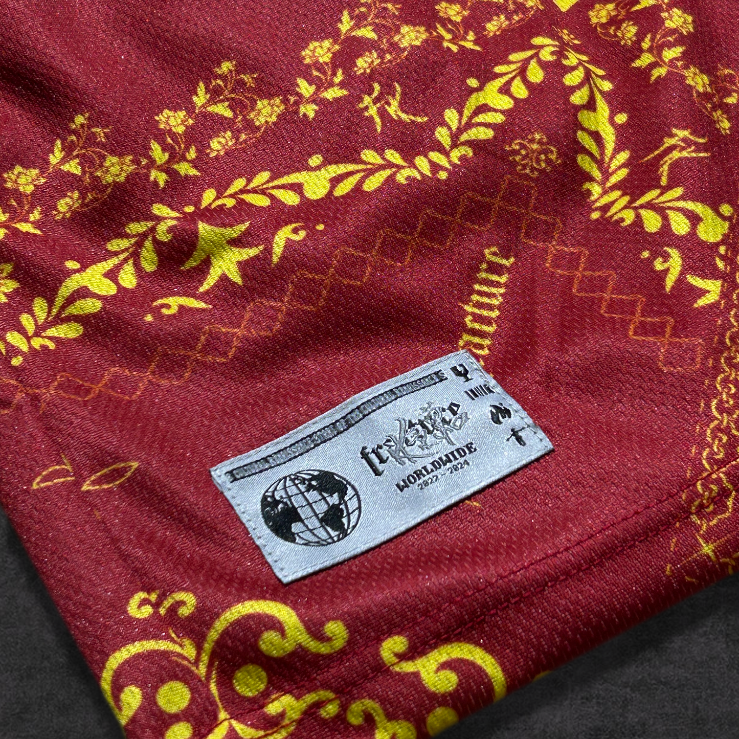 YOTS - LUNAR RED