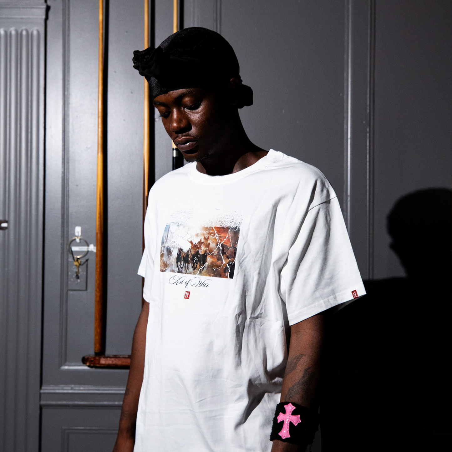 CHARIOT TEE