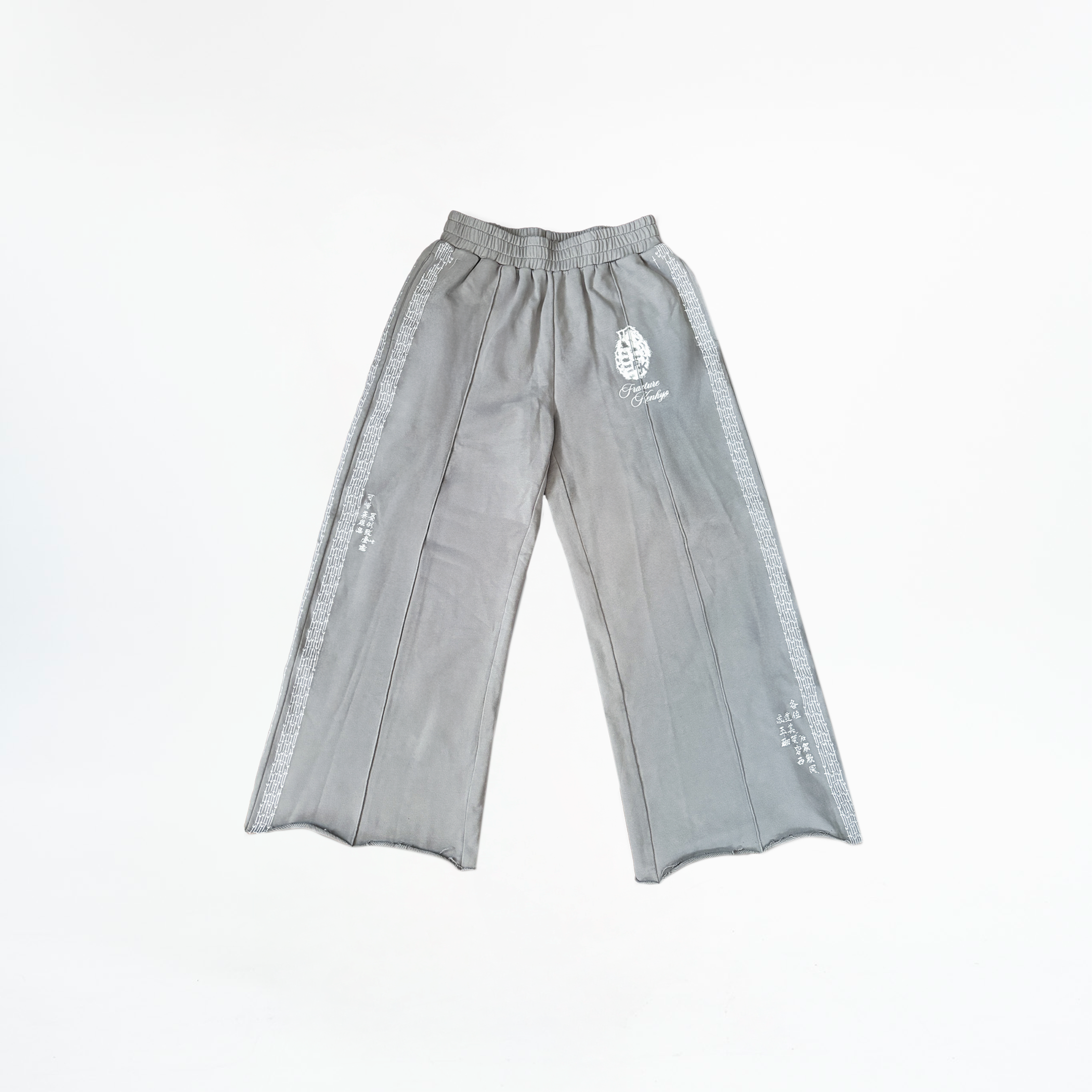 THOUSAND CUTS SWEATS - BONE GRAY