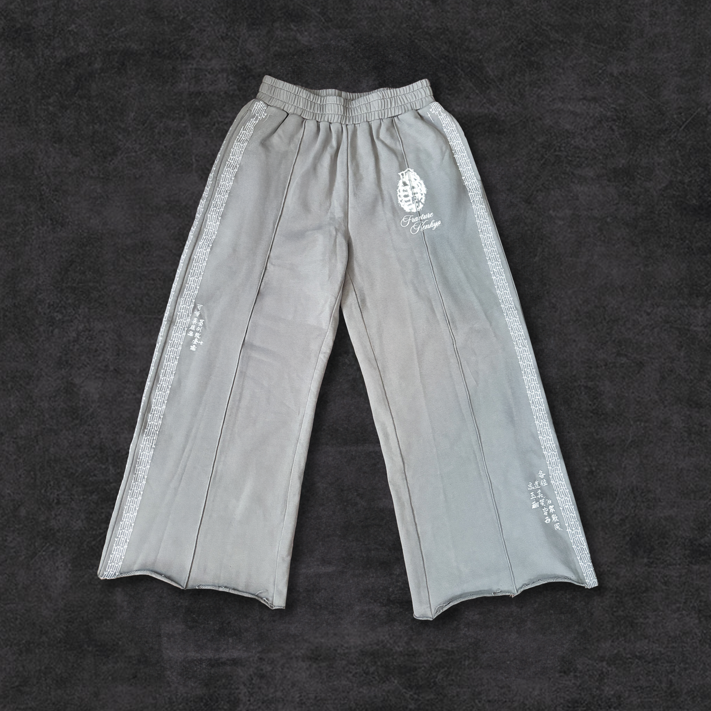 PRESALE - THOUSAND CUTS SWEATS (BONE GRAY)