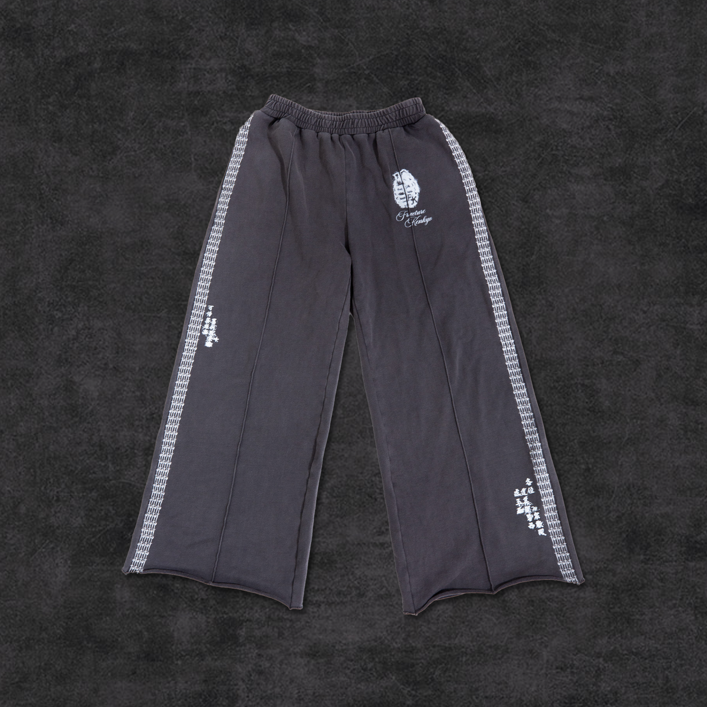 THOUSAND CUTS SWEATS - SMOKE GRAY