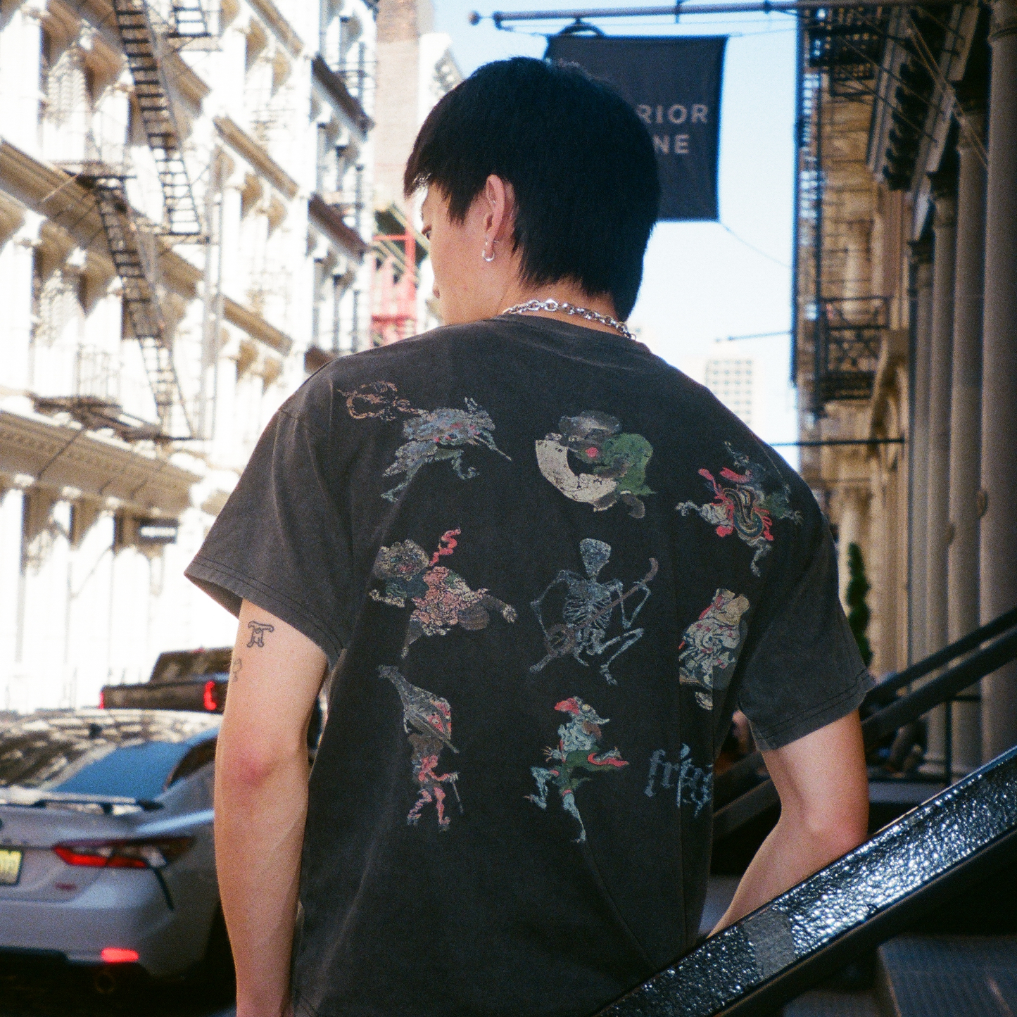 MONSTER CROSSING TEE